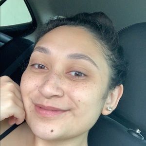 Meet your Posher, Candace